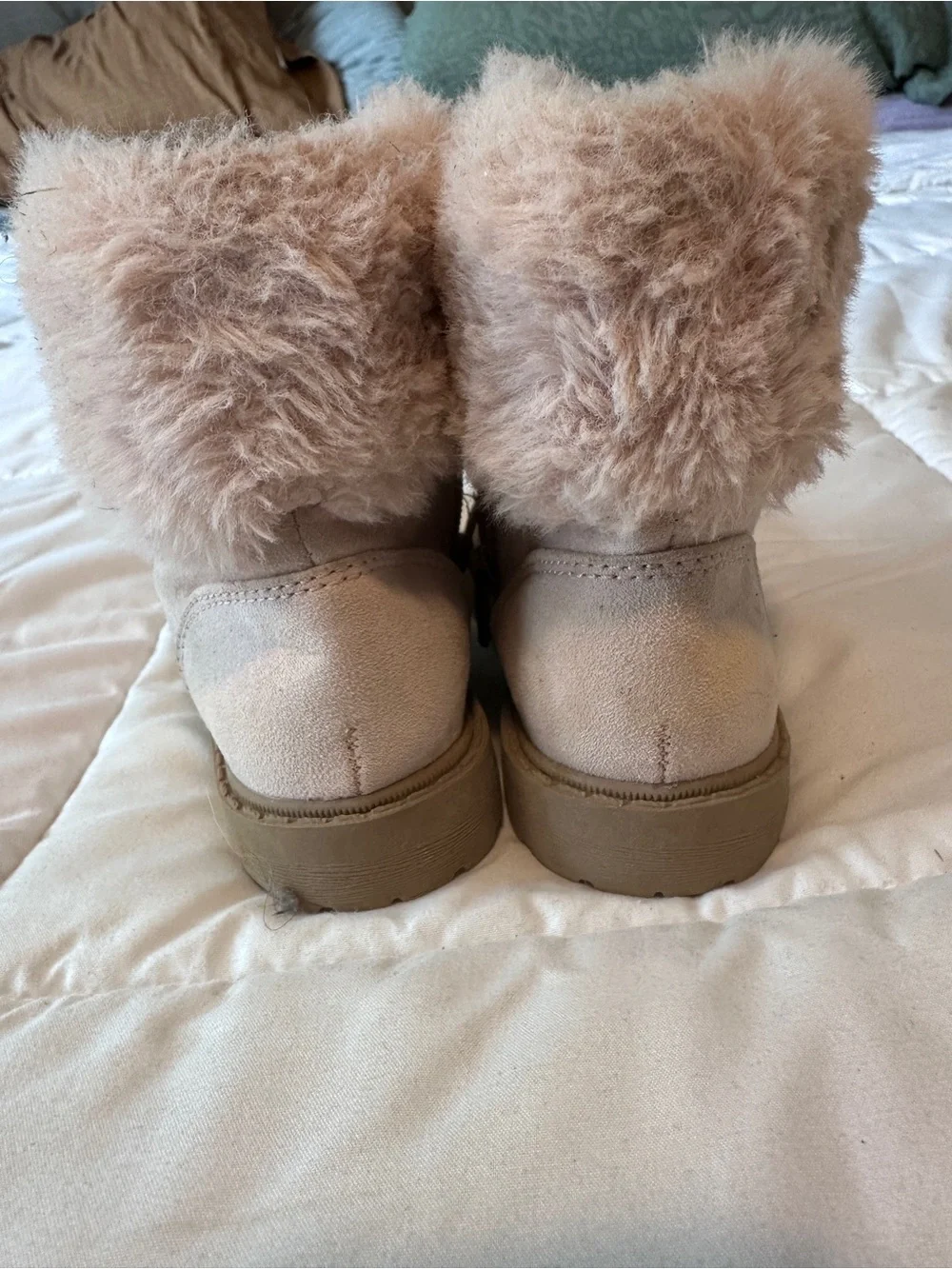 Girls Pink Faux Fur Ankle boots Old Navy Size 10